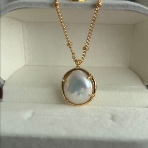 Gold Pearl Pendant Necklace - Elegant White Pearl Necklace